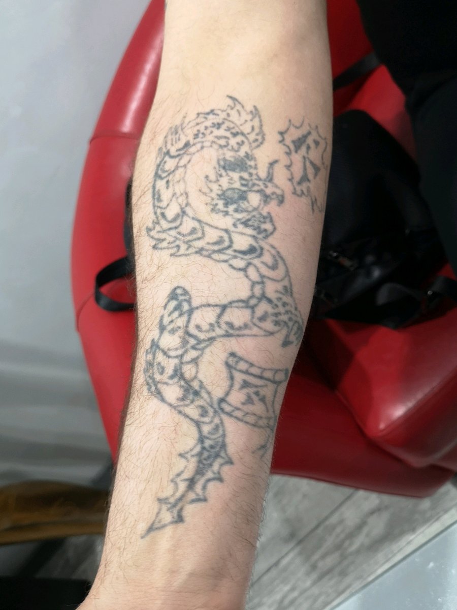 Agnieszka Jarosz-tatuaż-przedramie-cover-Black & Grey-Realizm