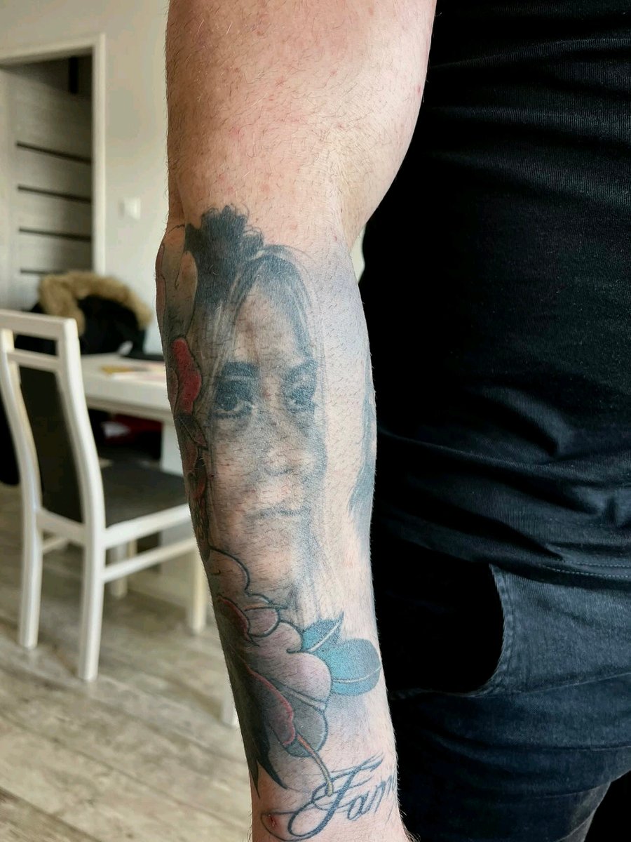 Leszek Nycz-tatuaż-cover-maska-Black & Grey-Realizm