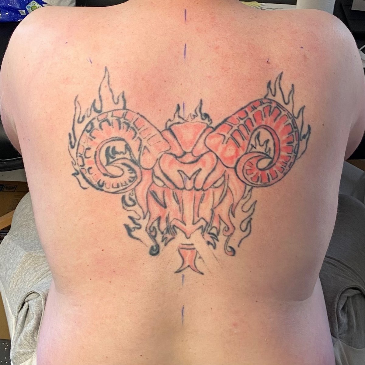 Mikołaj -tatuaż-Neo-tradycyjny-Newschool / Graffiti / Cartoon-Traditional / Oldschool