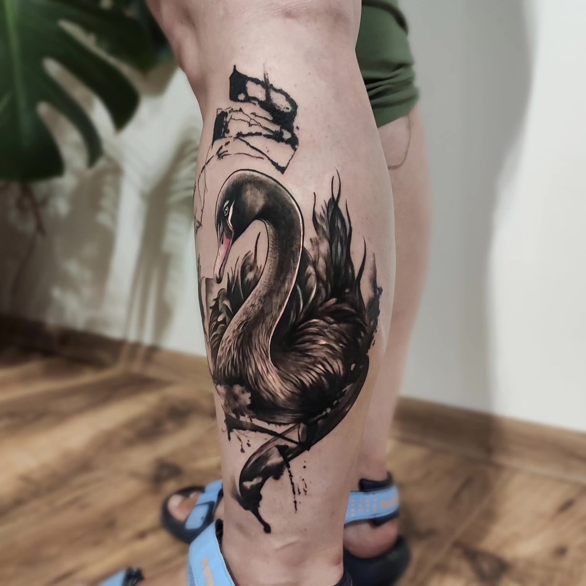 Tomasz Fabia-tatuaż-swan-łabędź-Black & Grey-Realizm