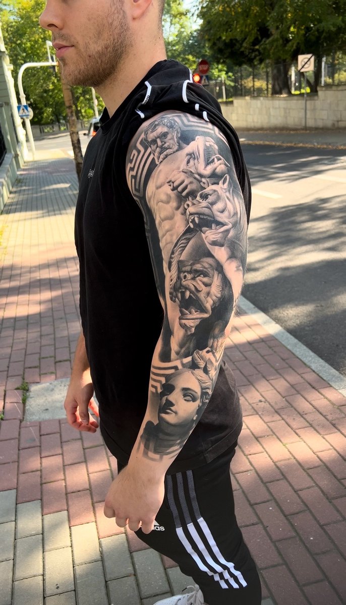 Igor Lubetzky-tatuaż-healed-zagojony-Black & Grey-Realizm