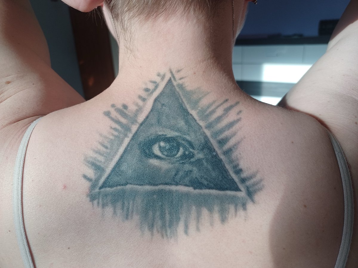 Bemuszenko Handpoke-tatuaż-mandala-ornament-Geometryczny / Ornamenty-Handpoke
