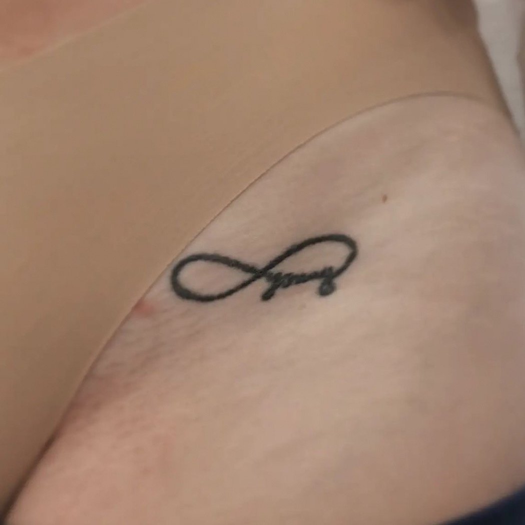 Anna Minajew-tatuaż-cover-jaskółka