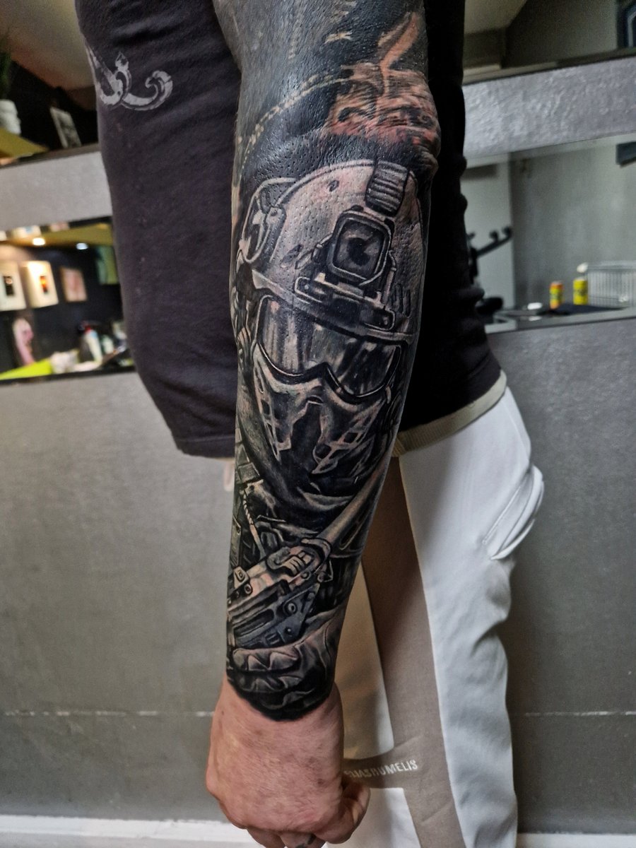 Stevo Topalović-tatuaż-coverup-Realizm