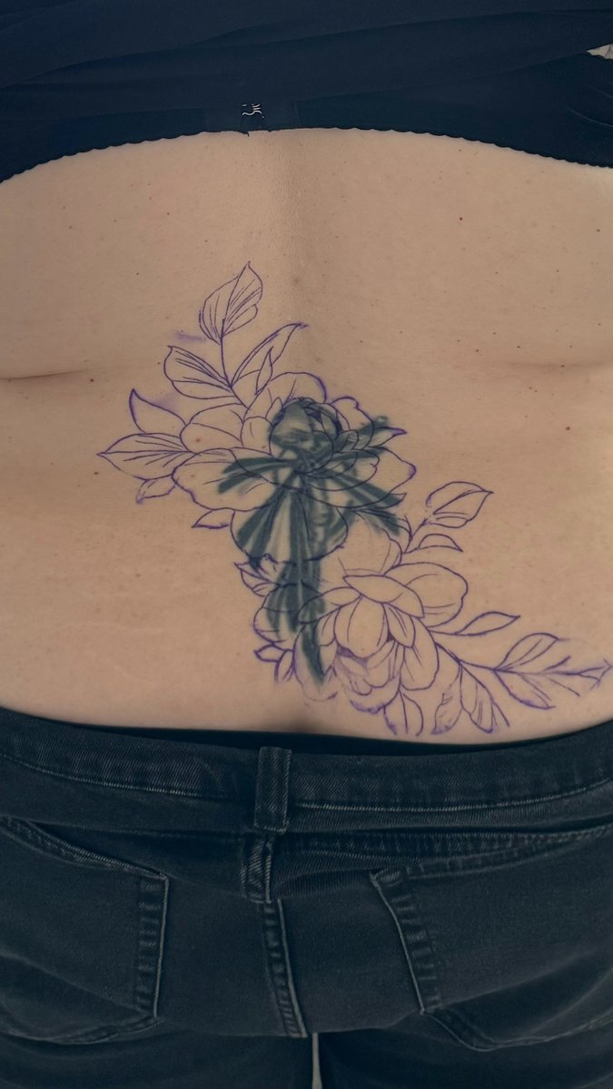 Agnieszka Stanielewicz-tatuaż-coverup-peony-Black & Grey-Neo-tradycyjny-Watercolor