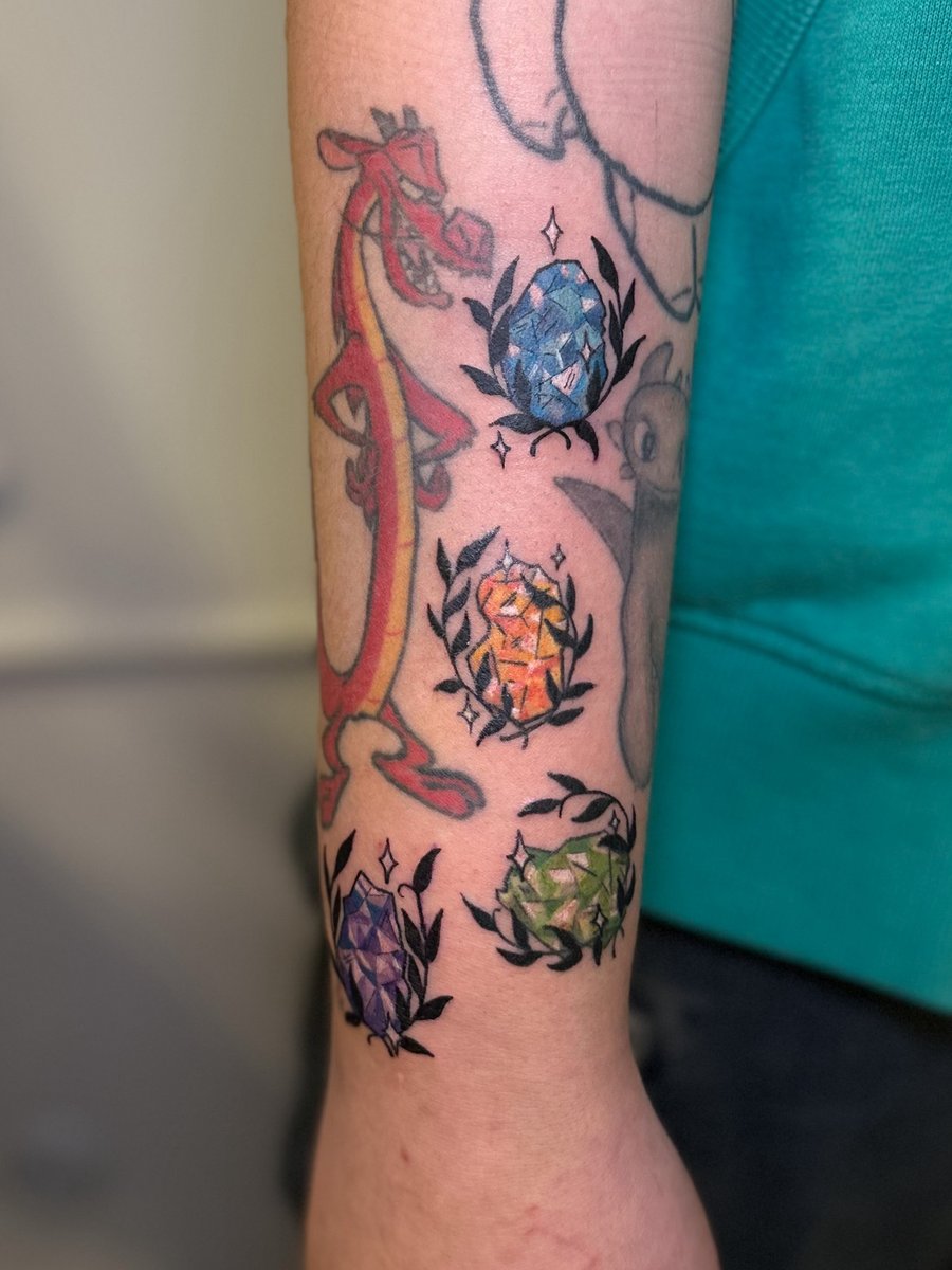 Sharo-tatuaż-marvel-infinitystones-Newschool / Graffiti / Cartoon