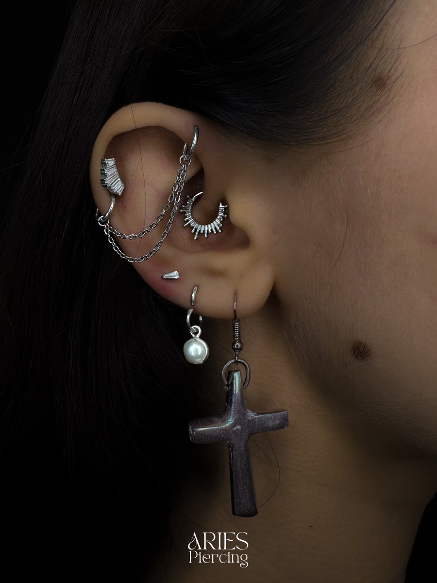 Aries Piercing-Wrocław-compositions-150546