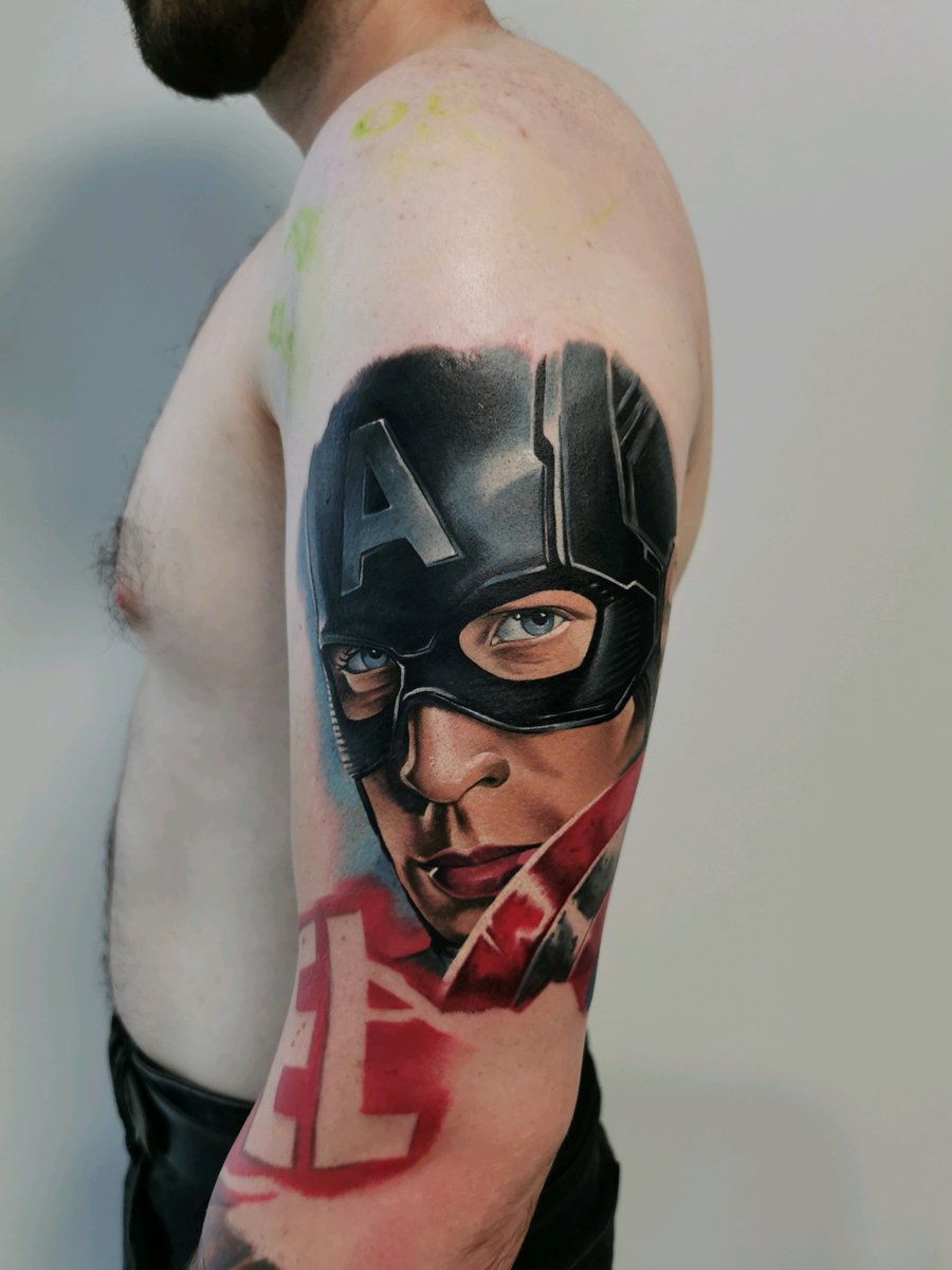 Bartosz Tatuażu -tatuaż-Realizm