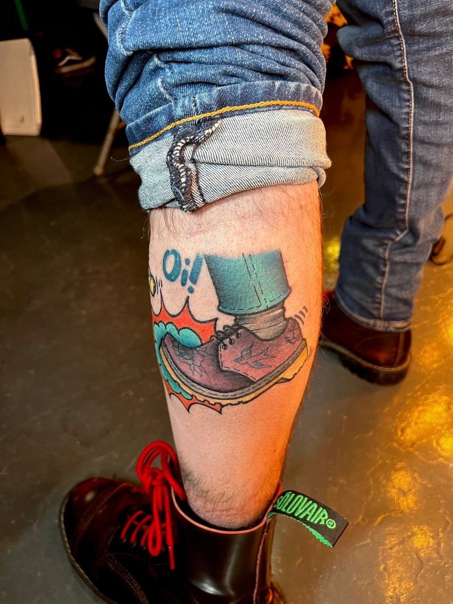 Malin-tatuaż-but-shoe-Traditional / Oldschool