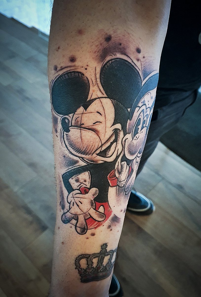 Łukasz Bublewicz-tatuaż-mickeymouse-pluto-Black & Grey-Graficzny / Sketch-Newschool / Graffiti / Cartoon