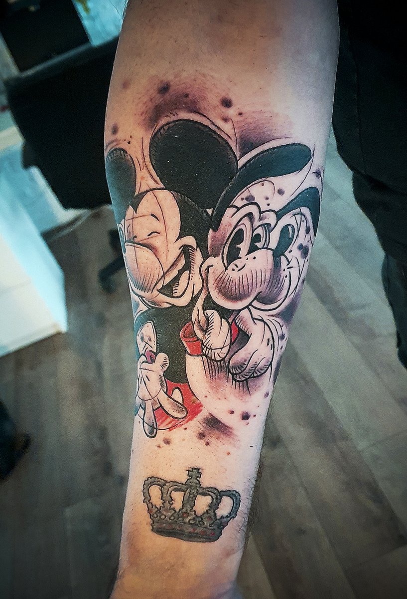 Łukasz Bublewicz-tatuaż-mickeymouse-pluto-Black & Grey-Graficzny / Sketch-Newschool / Graffiti / Cartoon