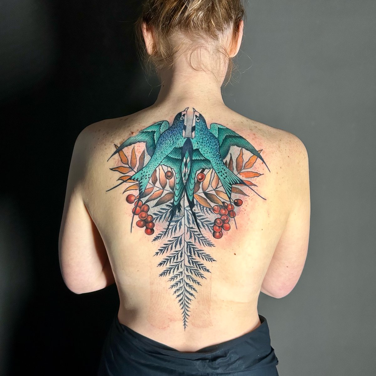 Agnieszka Jarosz-tatuaż-coverup-jaskółki-Graficzny / Sketch-Neo-tradycyjny-Watercolor