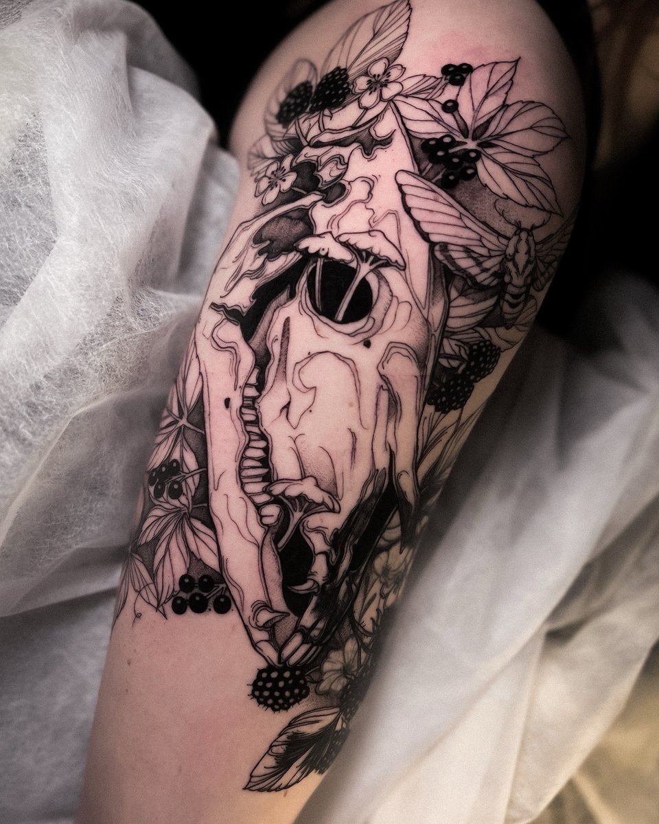 Marta Szymańska-tatuaż-Black & Grey-Gotycki-Graficzny / Sketch-Grawiura / Ryciny