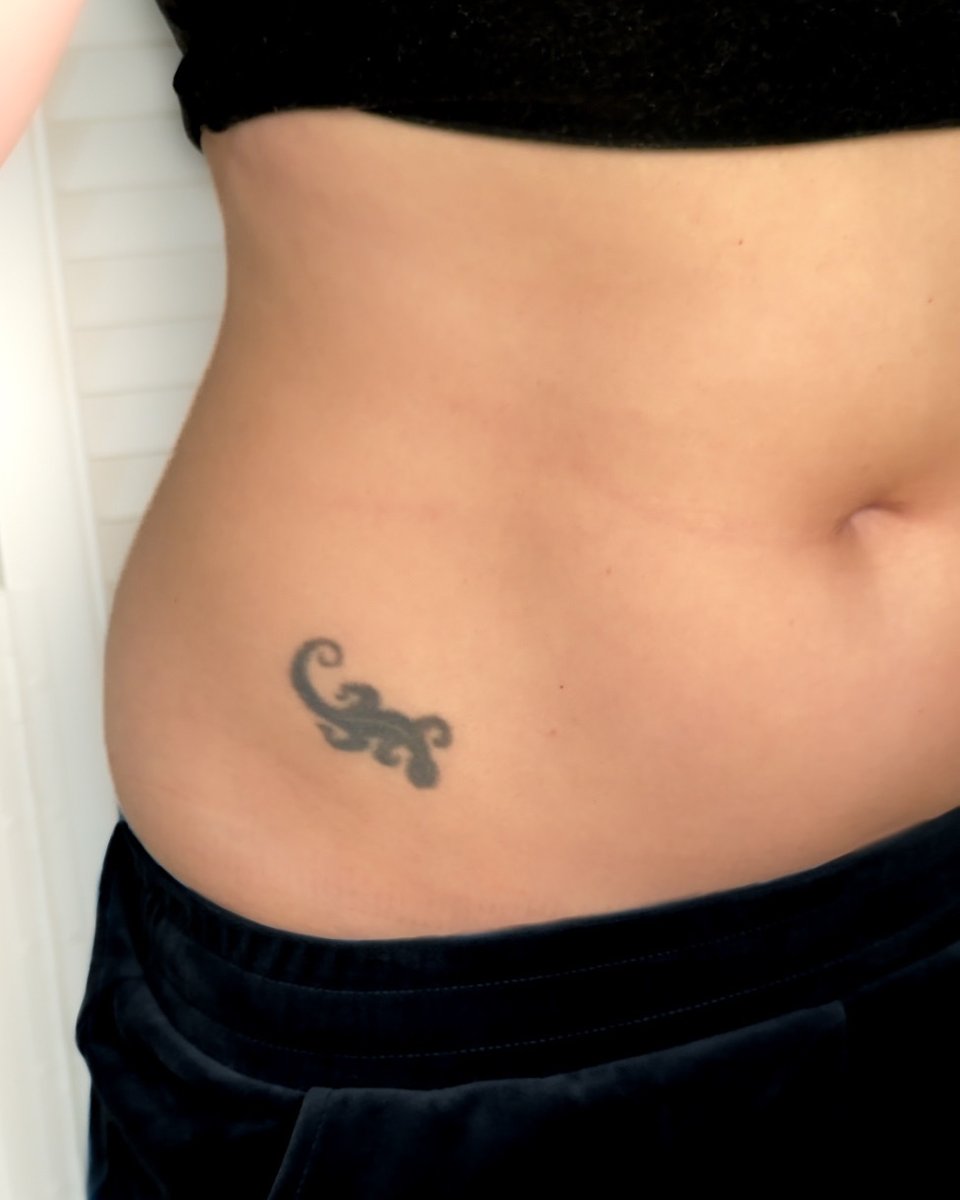 Dominika Czeczot-tatuaż-covertattoo-peonytattoo-Graficzny / Sketch-Line work / Fineline / Outline-Neo-tradycyjny