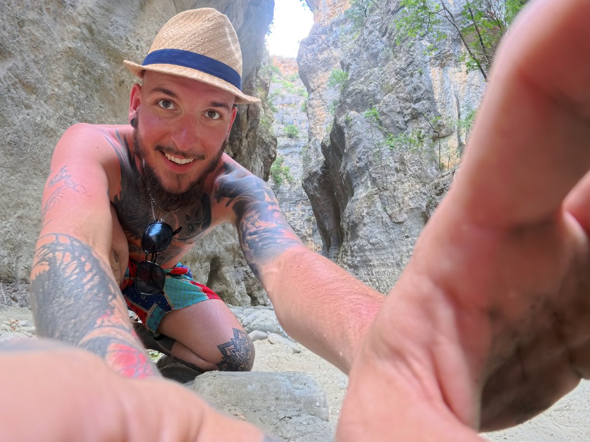 Thanks.Leo_Tattoo-Warszawa-tattoolife-175515