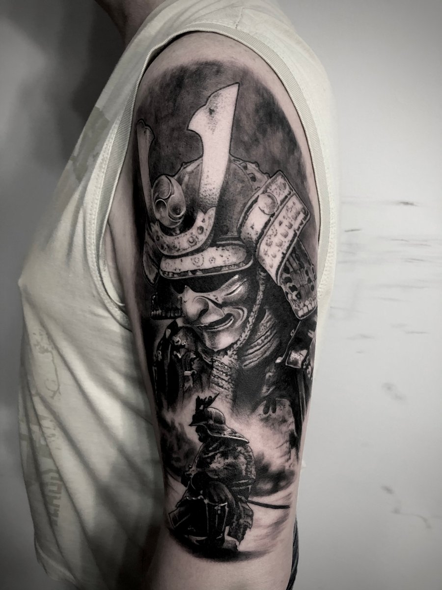 Sebastian Stańczak-tatuaż-samuraj-ramię-Realizm