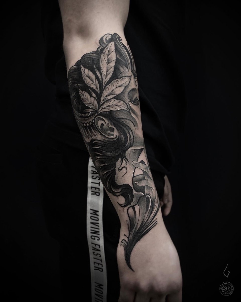 Kuba Leszczyński-tatuaż-Neo-tradycyjny