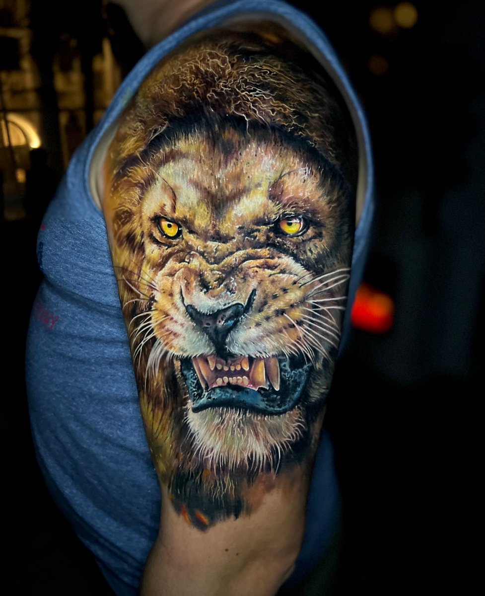 Alex Zakharov-tatuaż-cover-coverup-Realizm